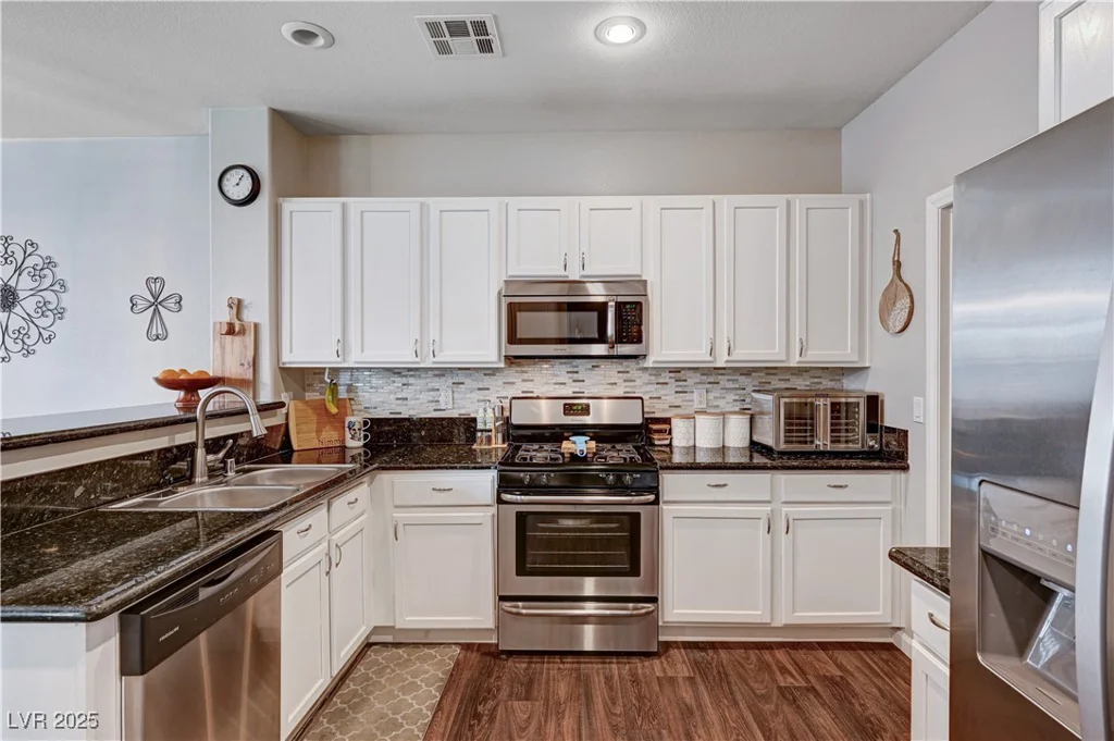5453 Brass Hills, Las Vegas, NV 89122