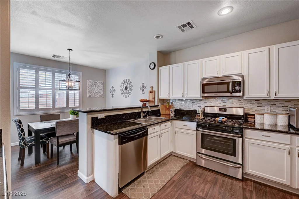 5453 Brass Hills, Las Vegas, NV 89122