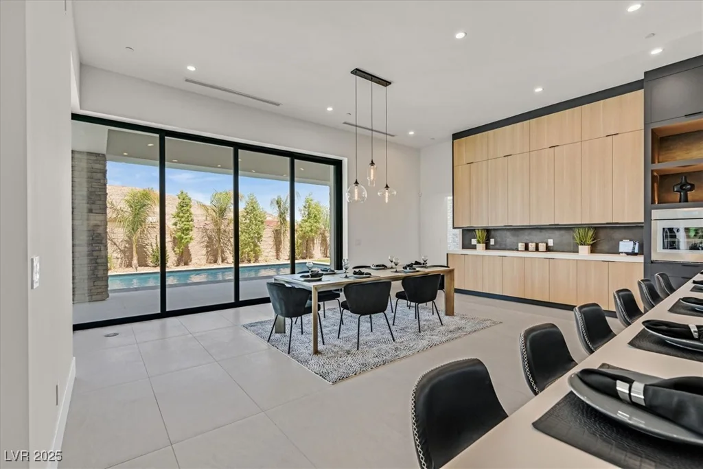 34 Vintage Canyon, Las Vegas, NV 89141