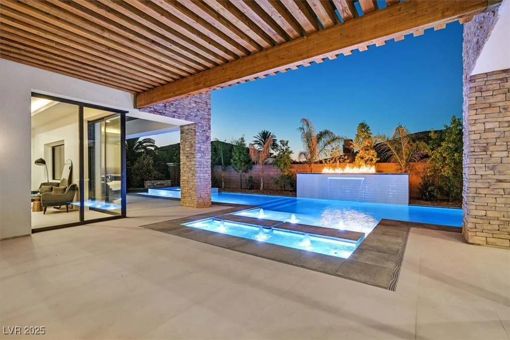 34 Vintage Canyon, Las Vegas, NV 89141