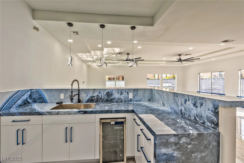 8625 Scarsdale, Las Vegas, NV 89117