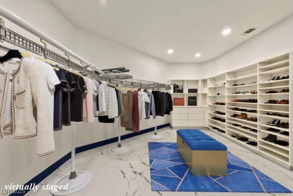 8625 Scarsdale, Las Vegas, NV 89117