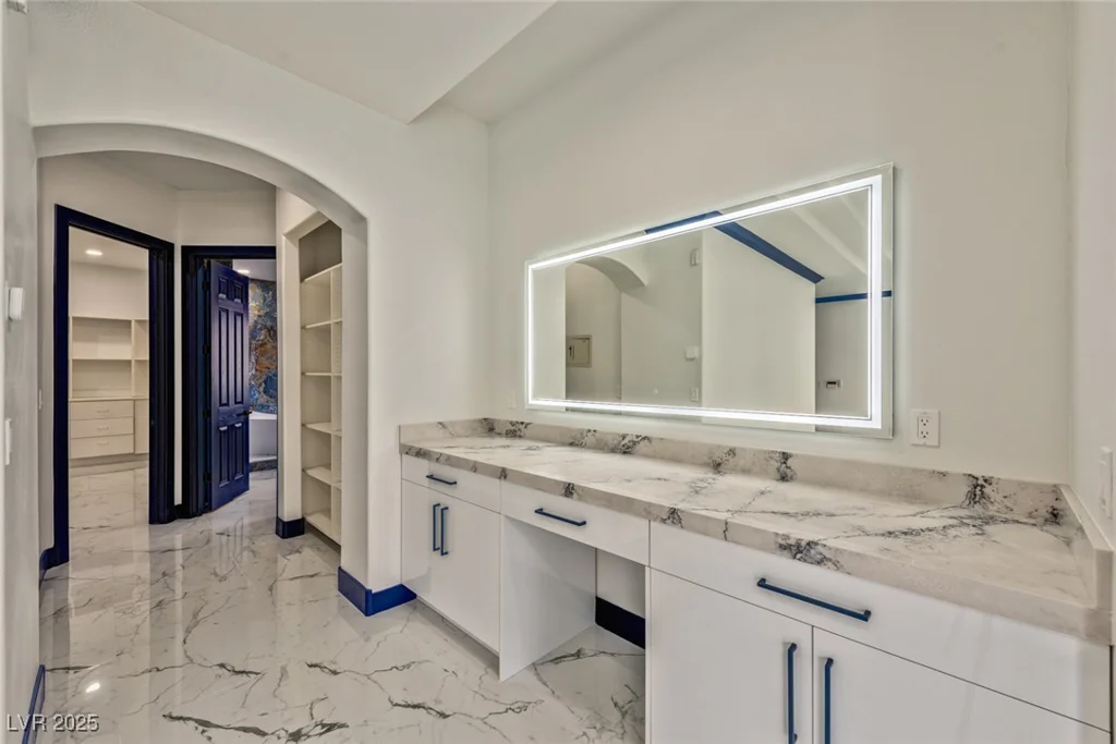 8625 Scarsdale, Las Vegas, NV 89117