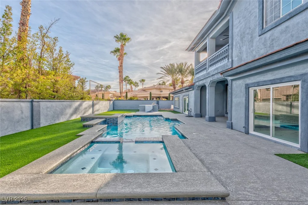 8625 Scarsdale, Las Vegas, NV 89117
