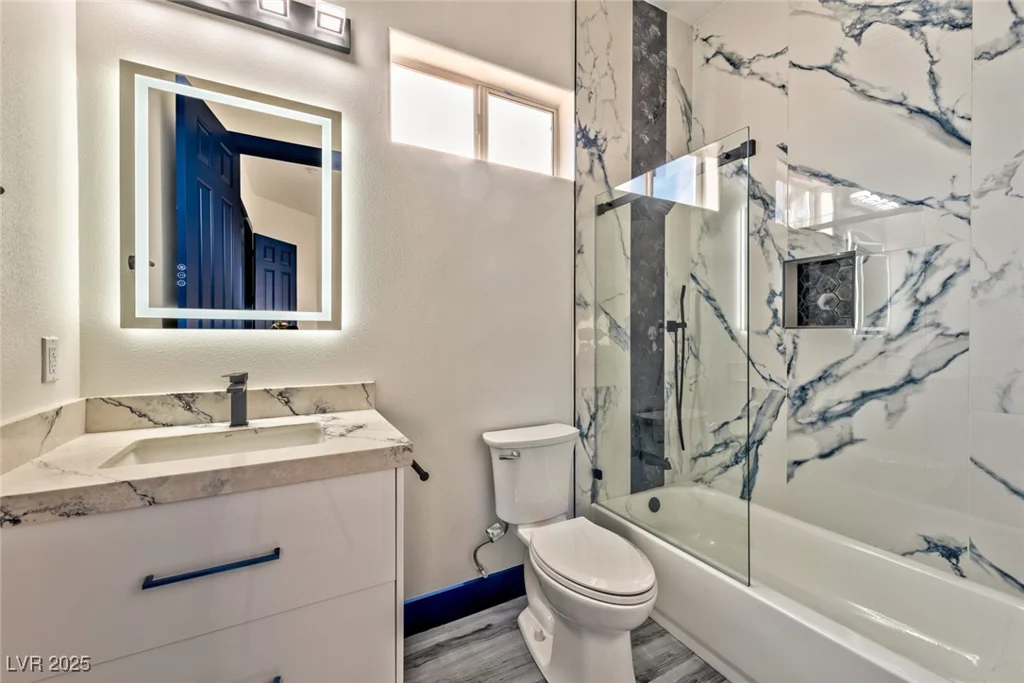 8625 Scarsdale, Las Vegas, NV 89117