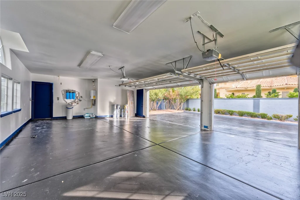 8625 Scarsdale, Las Vegas, NV 89117
