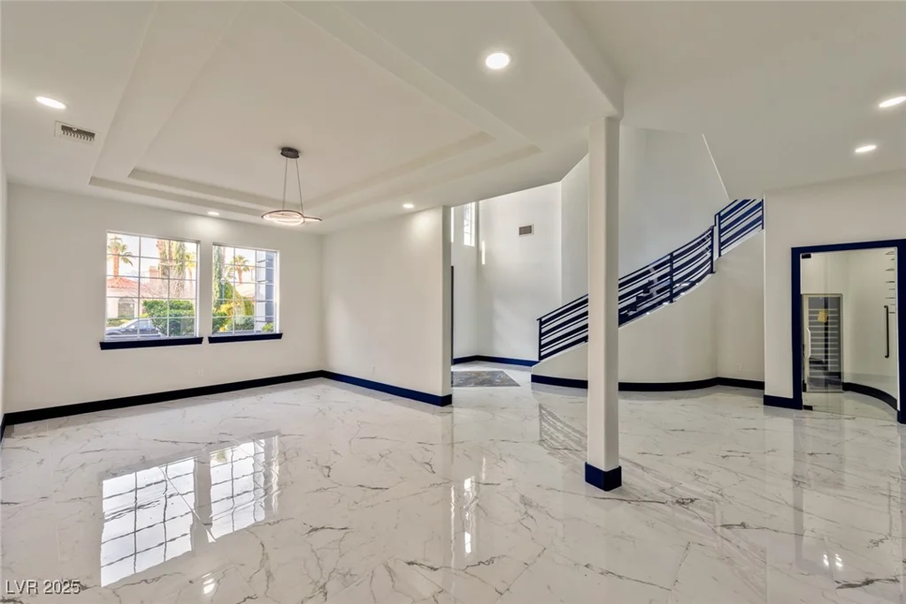 8625 Scarsdale, Las Vegas, NV 89117