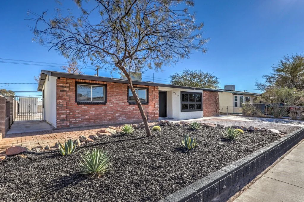 617 Carpenter, Las Vegas, NV 89107