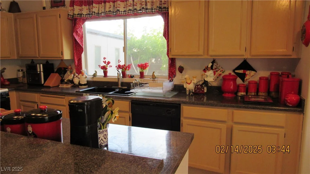 3805 Vidalia, North Las Vegas, NV 89031