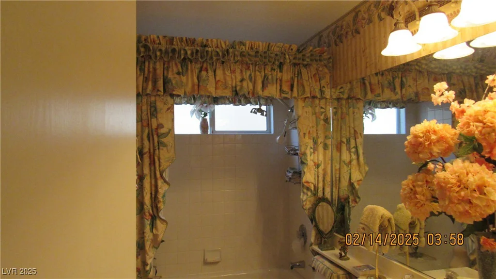 3805 Vidalia, North Las Vegas, NV 89031