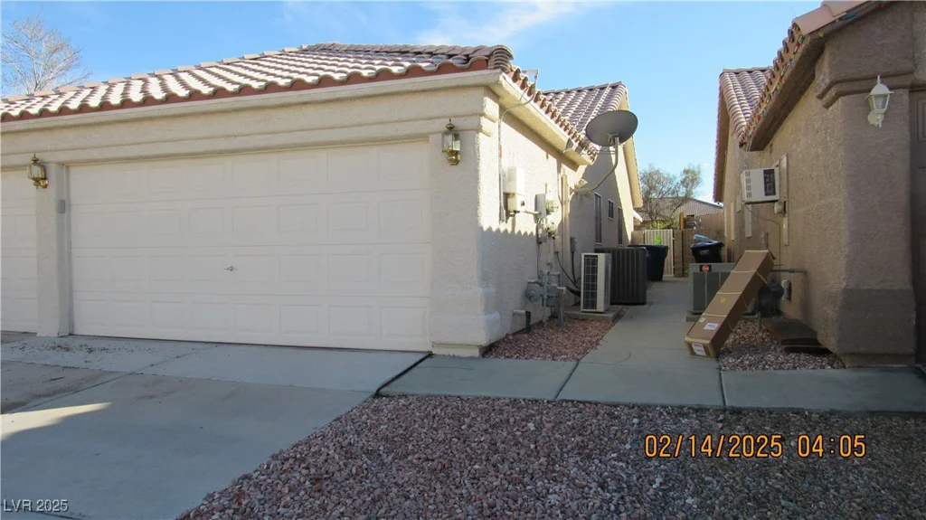 3805 Vidalia, North Las Vegas, NV 89031