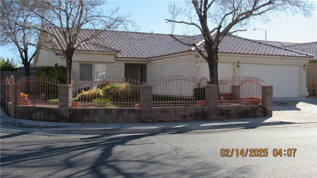 3805 Vidalia, North Las Vegas, NV 89031