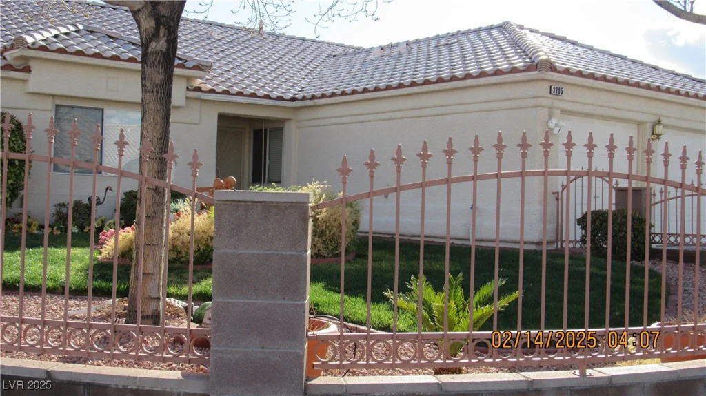 3805 Vidalia, North Las Vegas, NV 89031