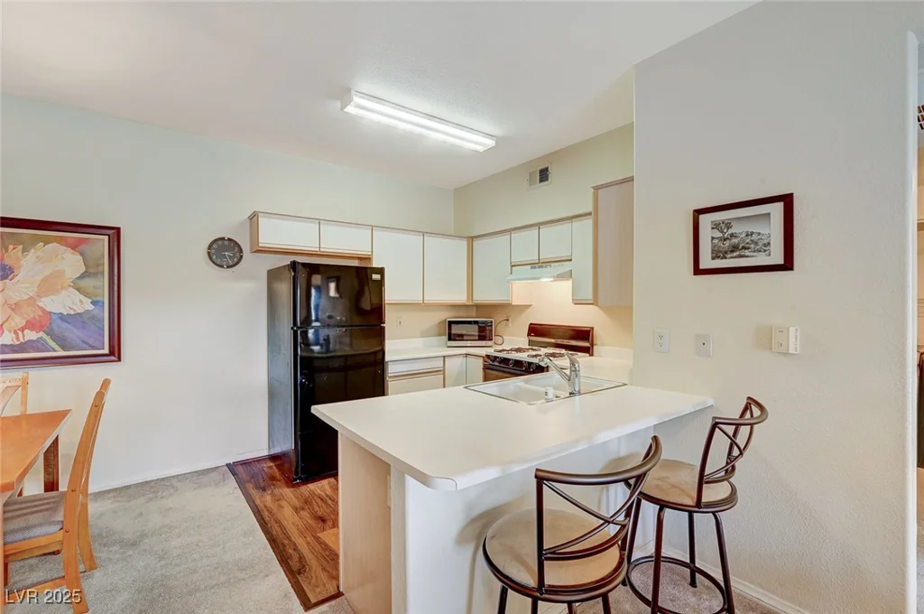 5751 Hacienda, Las Vegas, NV 89122