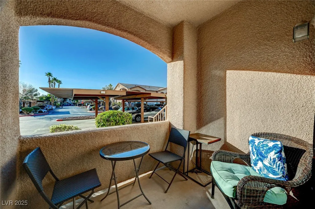 5751 Hacienda, Las Vegas, NV 89122