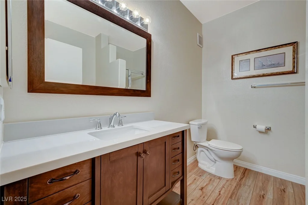 5751 Hacienda, Las Vegas, NV 89122