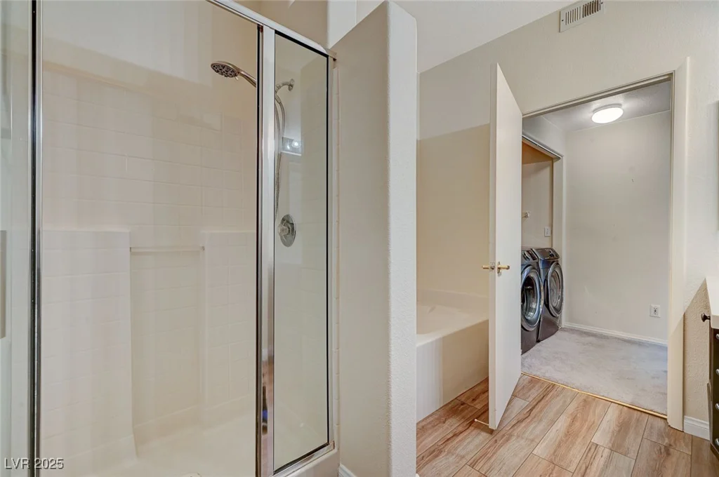5751 Hacienda, Las Vegas, NV 89122