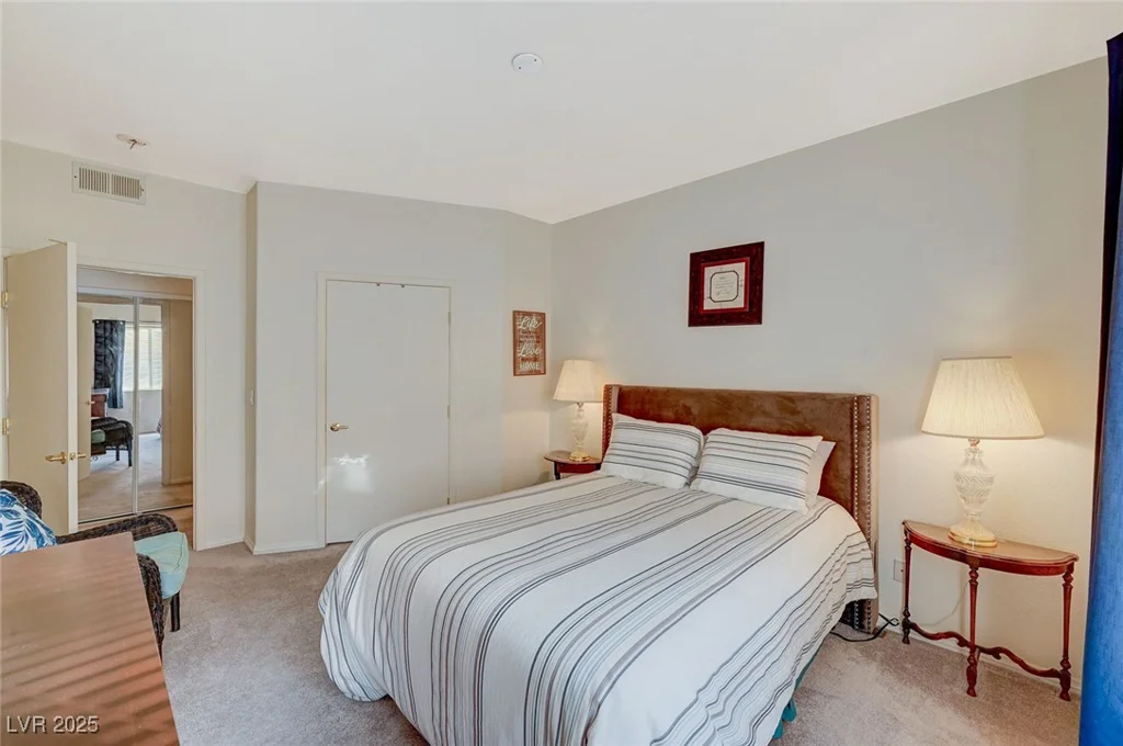 5751 Hacienda, Las Vegas, NV 89122