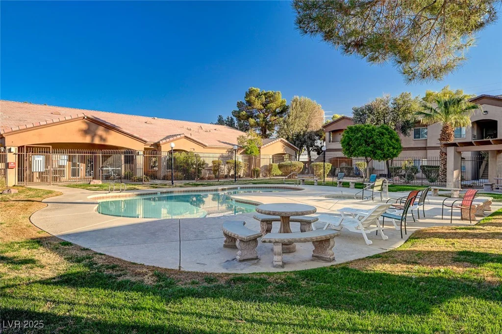 5751 Hacienda, Las Vegas, NV 89122