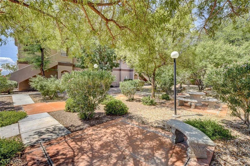 5751 Hacienda, Las Vegas, NV 89122