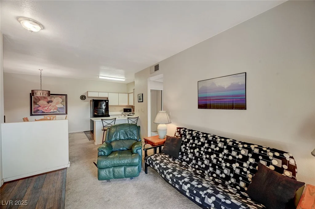 5751 Hacienda, Las Vegas, NV 89122