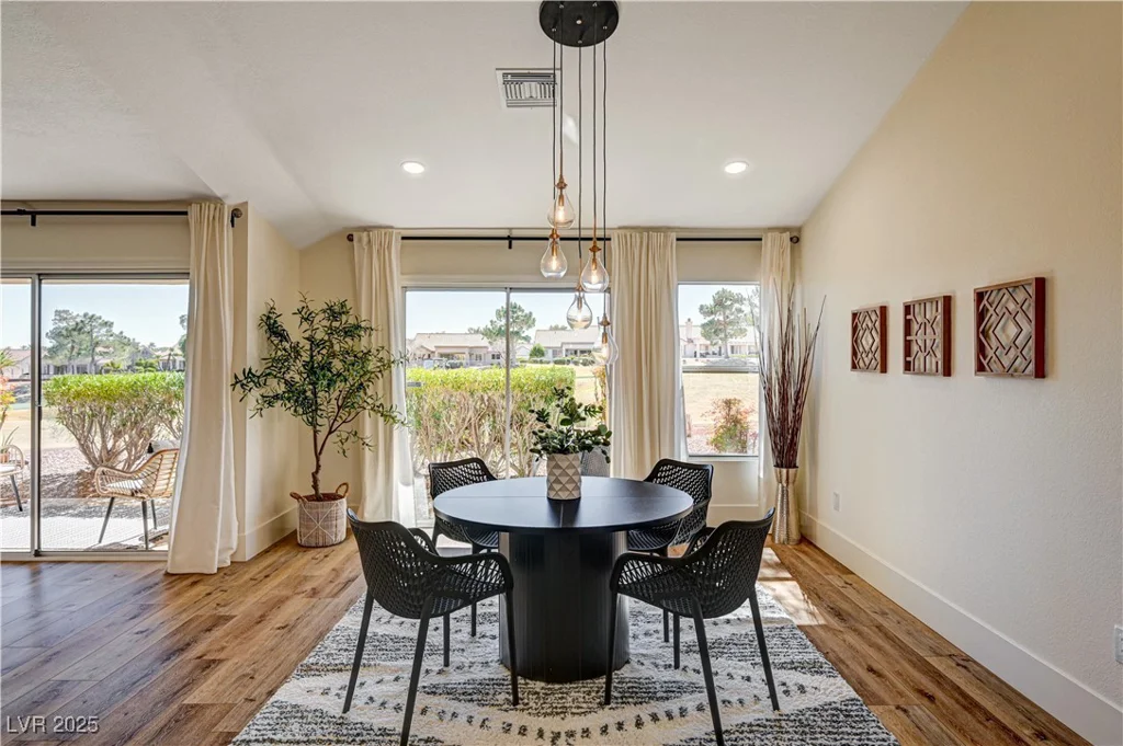 9545 Eagle Valley, Las Vegas, NV 89134