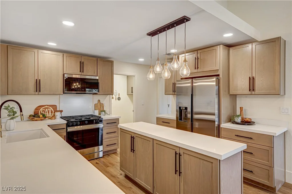 9545 Eagle Valley, Las Vegas, NV 89134