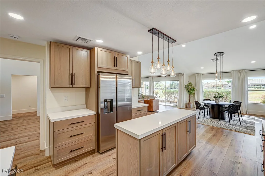 9545 Eagle Valley, Las Vegas, NV 89134