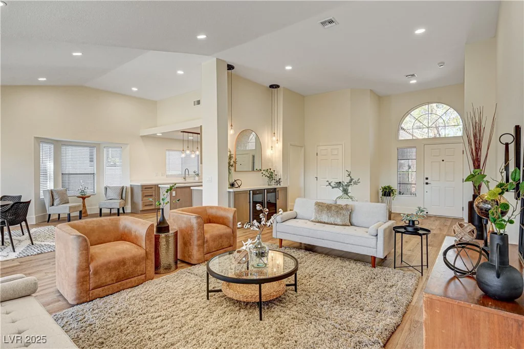9545 Eagle Valley, Las Vegas, NV 89134