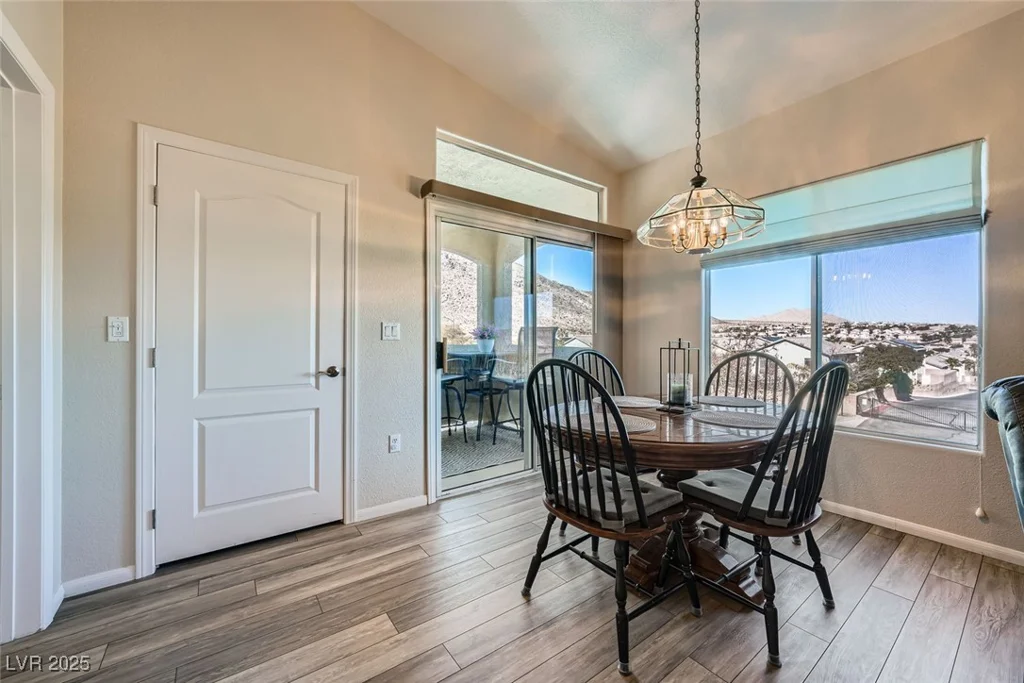 3574 Desert Cliff, Las Vegas, NV 89129