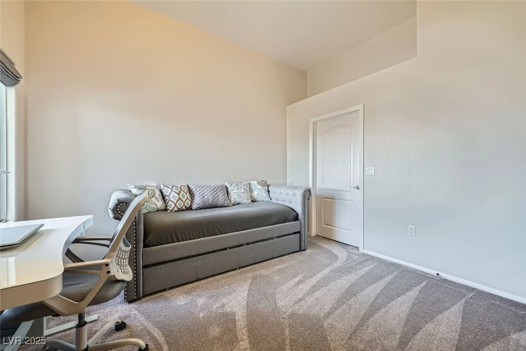 3574 Desert Cliff, Las Vegas, NV 89129