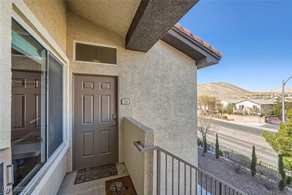 3574 Desert Cliff, Las Vegas, NV 89129