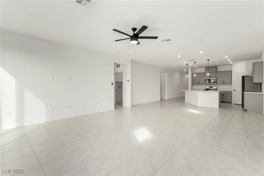 5147 Stonecrop, North Las Vegas, NV 89031