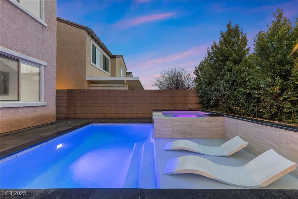 201 White Mule, Las Vegas, NV 89148