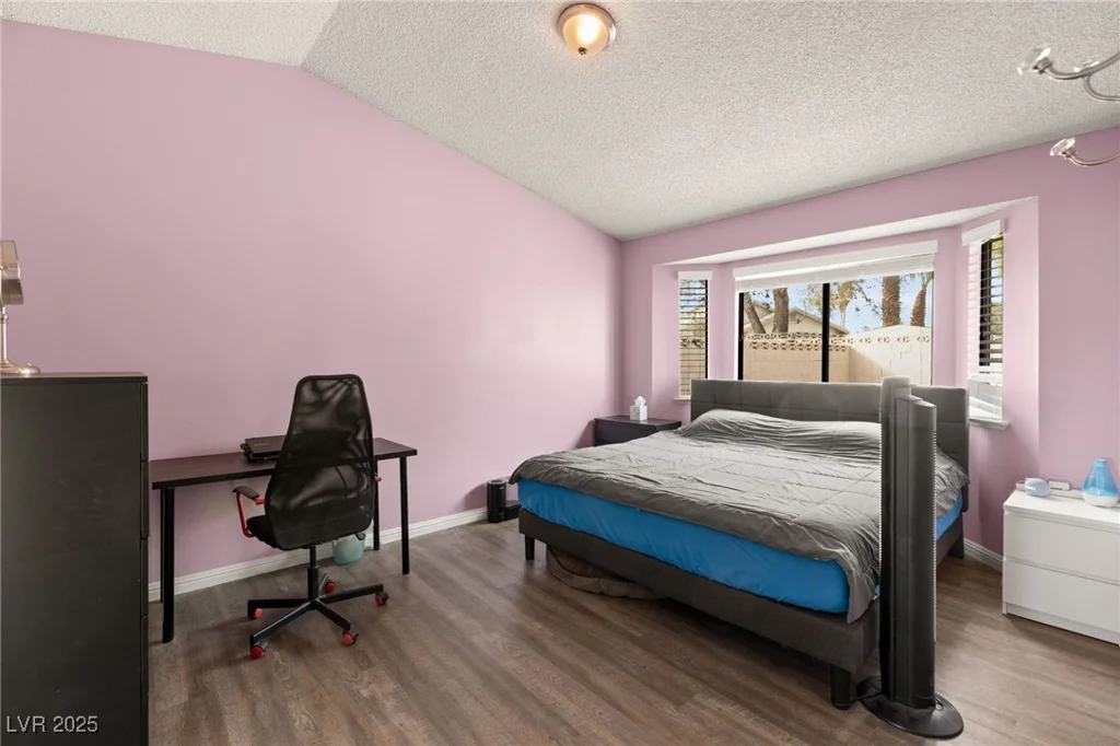 5900 Tippin, Las Vegas, NV 89130