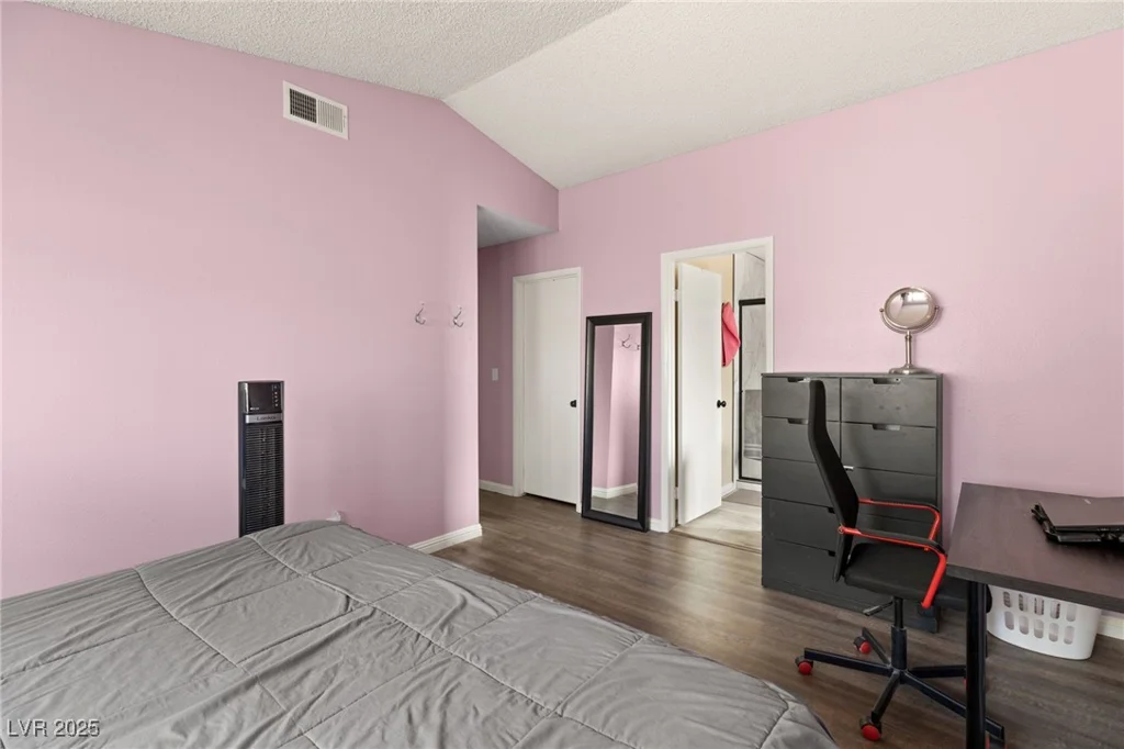 5900 Tippin, Las Vegas, NV 89130