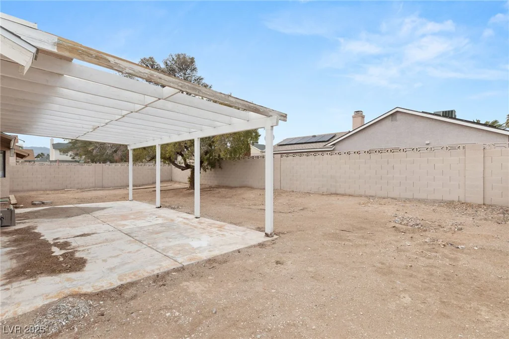 5900 Tippin, Las Vegas, NV 89130