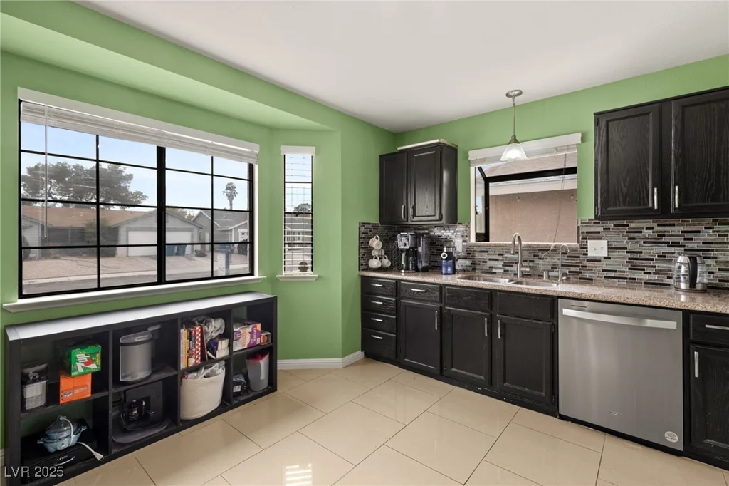 5900 Tippin, Las Vegas, NV 89130