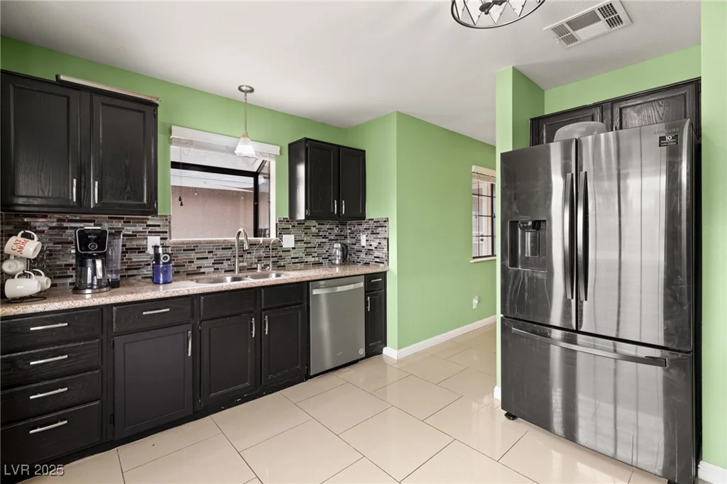 5900 Tippin, Las Vegas, NV 89130