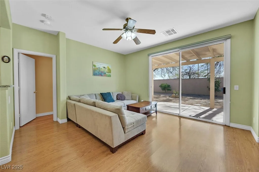 10983 Pumpkin Ridge, Las Vegas, NV 89135