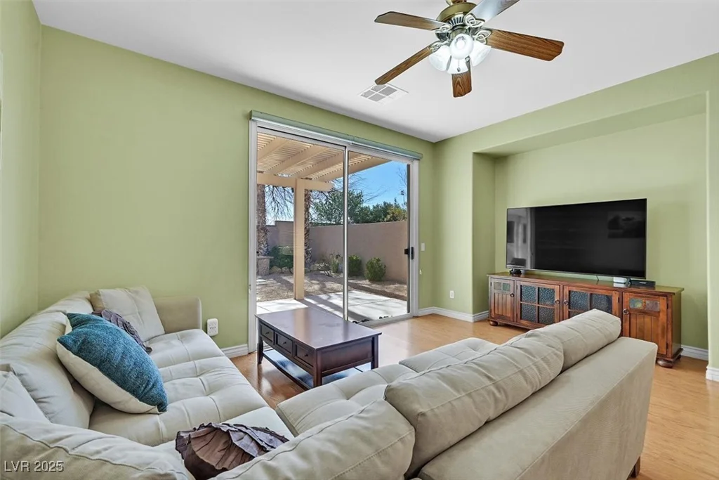10983 Pumpkin Ridge, Las Vegas, NV 89135