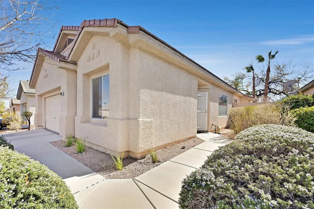 10983 Pumpkin Ridge, Las Vegas, NV 89135