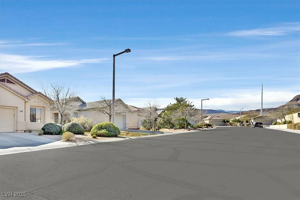 10983 Pumpkin Ridge, Las Vegas, NV 89135