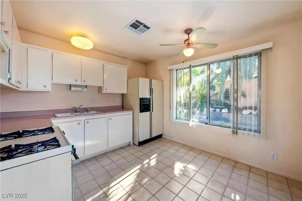 1789 Winterwood, Las Vegas, NV 89142