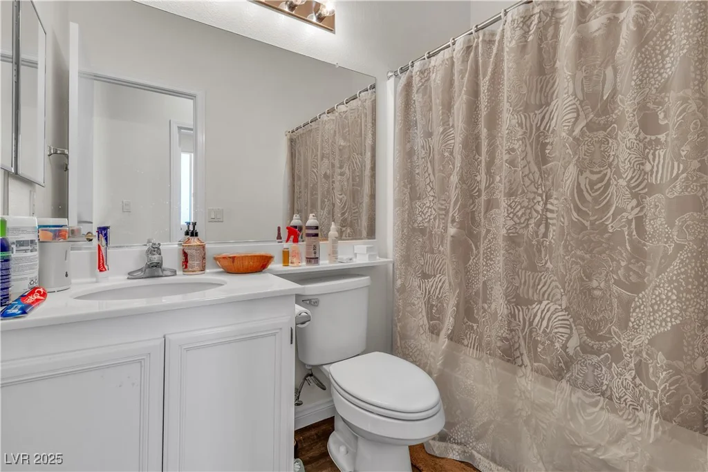 8453 Garnet Peak, Las Vegas, NV 89117