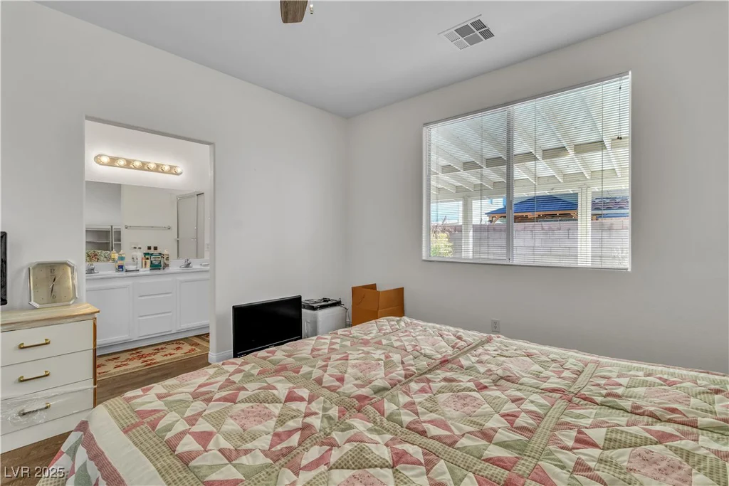 8453 Garnet Peak, Las Vegas, NV 89117