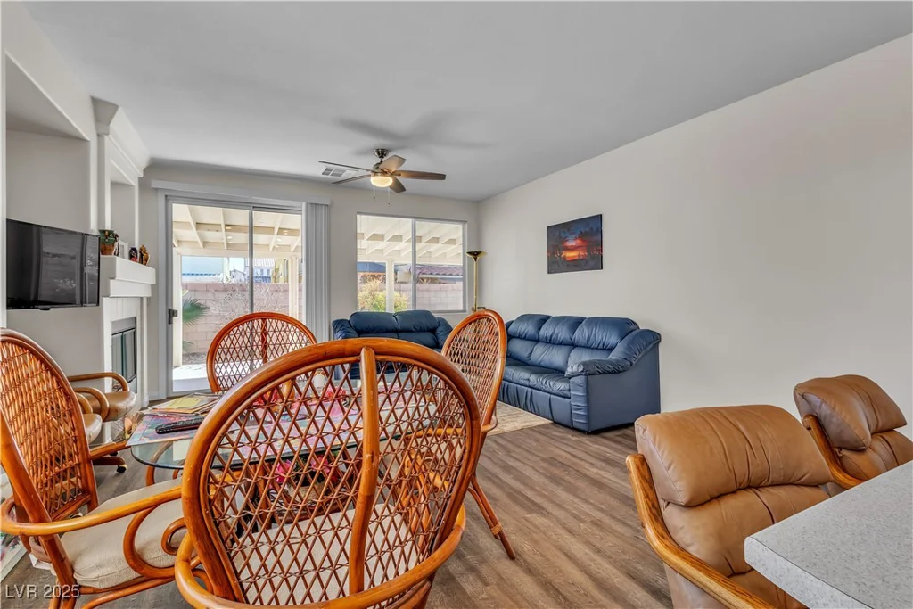 8453 Garnet Peak, Las Vegas, NV 89117