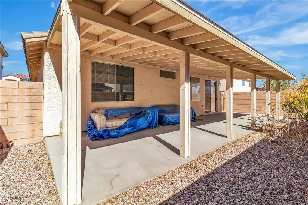 8453 Garnet Peak, Las Vegas, NV 89117