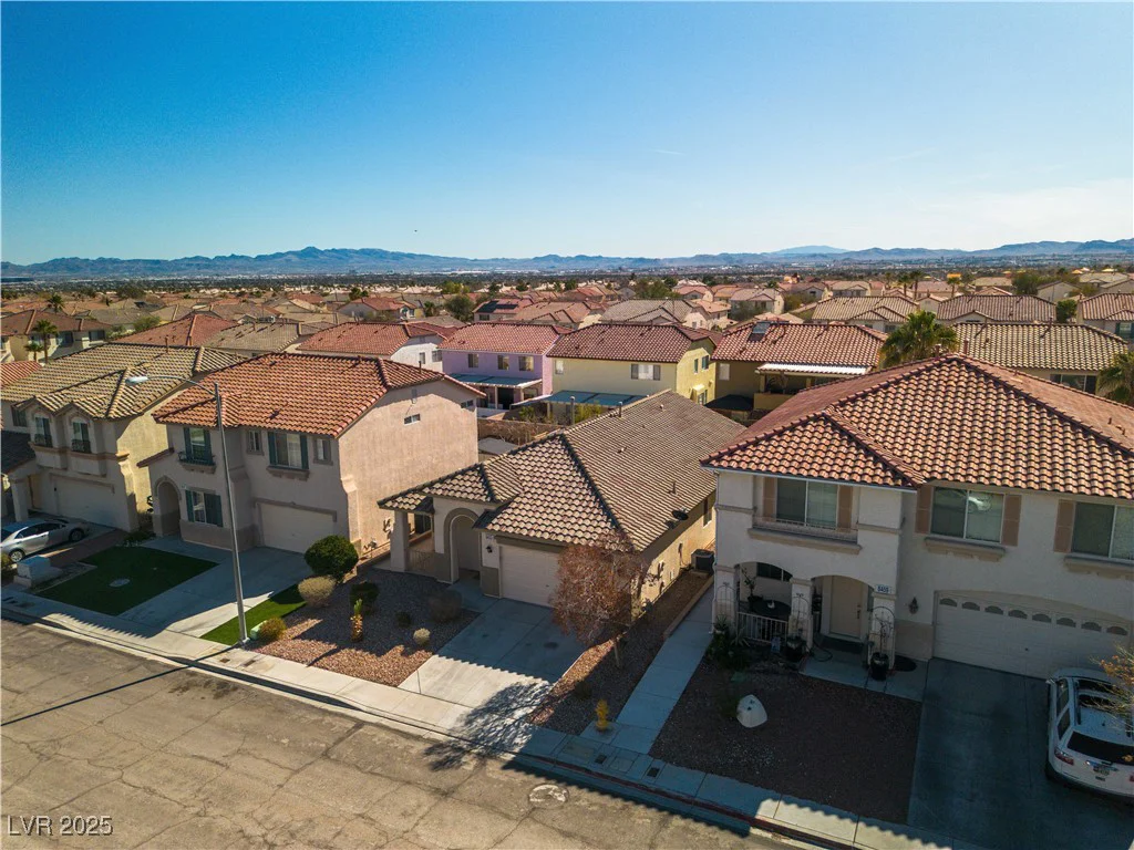 8453 Garnet Peak, Las Vegas, NV 89117