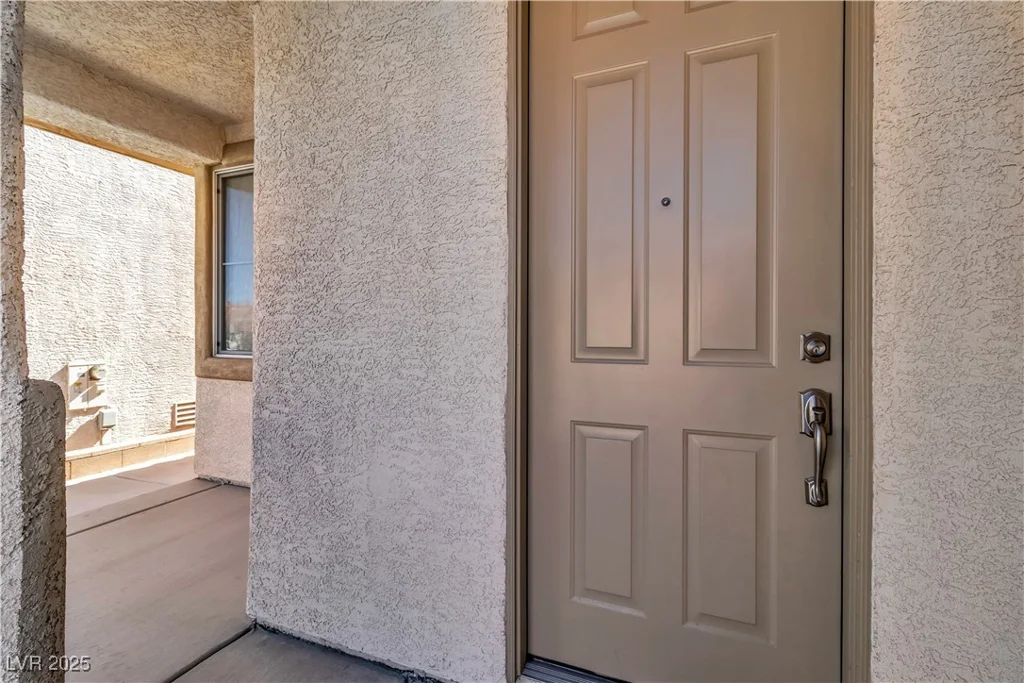 8453 Garnet Peak, Las Vegas, NV 89117